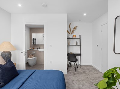 Plaistow Hub, comfortable, spacious and light bedroom, with ensuite